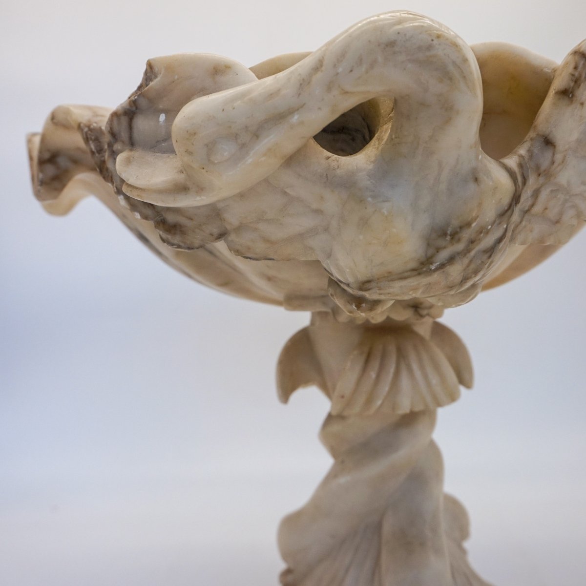 Large Hand-carved Volterra Alabaster Centerpiece With Shell And Dolphin Motifs – Italy, 20th-photo-3