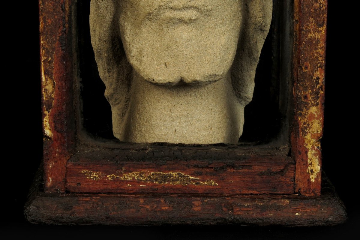 Ancien Fragment De Sculpture En Grès Jaune, Tête Du Christ.-photo-2