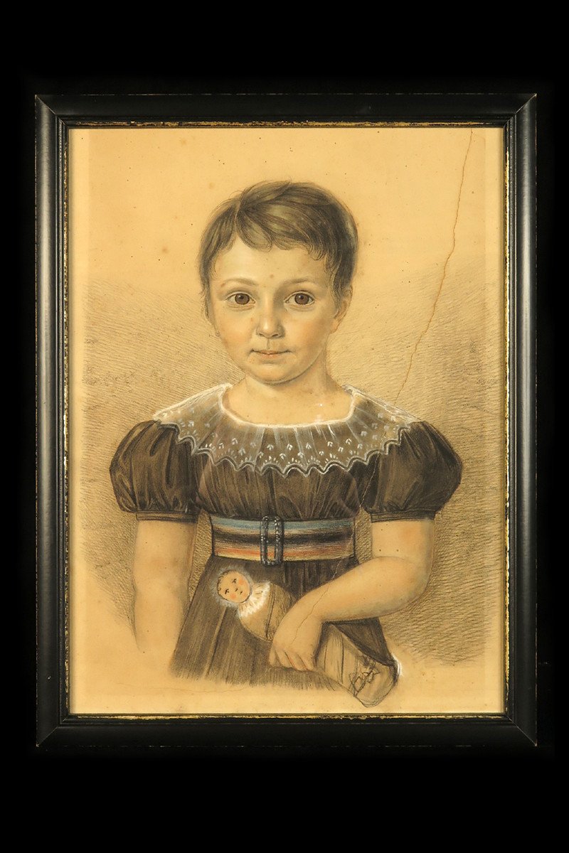 Rare And Old Suite Of Portraits, Family Circa 1880. Pastels And Charcoal Drawings-photo-1
