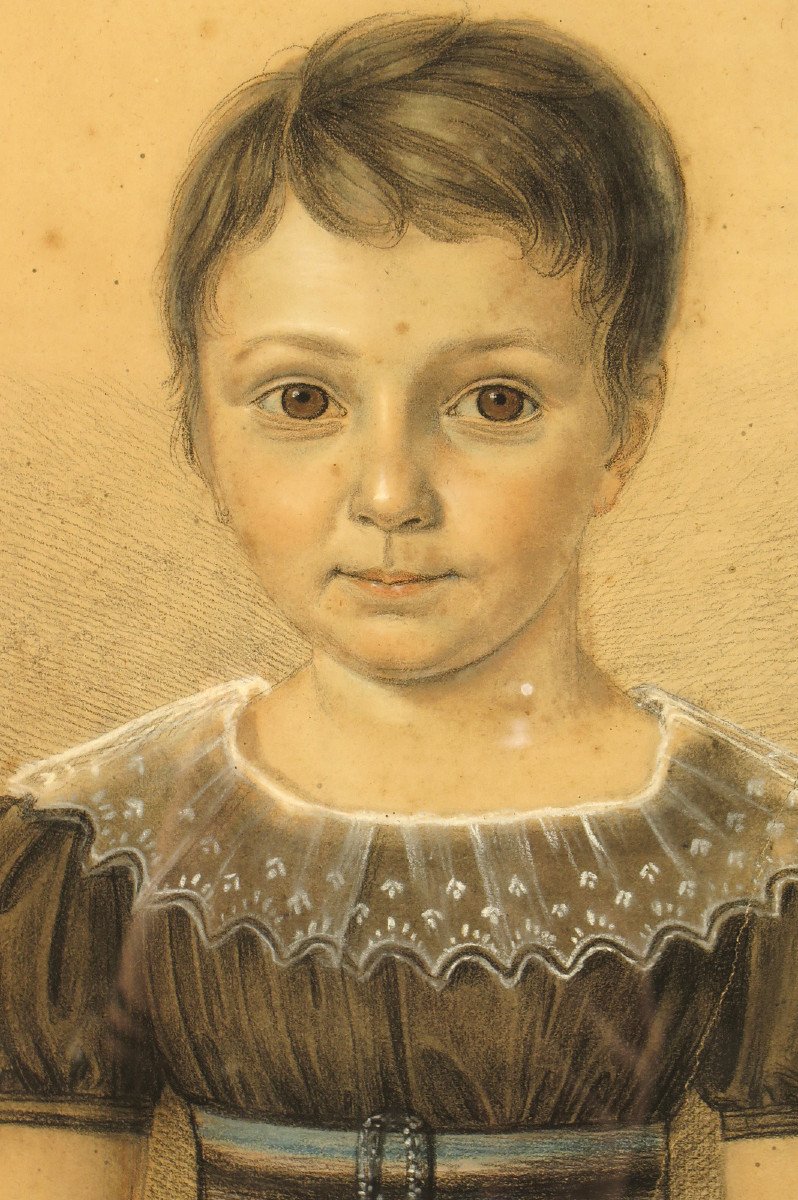 Rare And Old Suite Of Portraits, Family Circa 1880. Pastels And Charcoal Drawings-photo-3