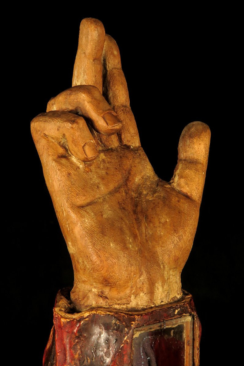 Ancien reliquaire en forme de bras, sculpture en bois polychrome du XVIIIeme siècle-photo-5