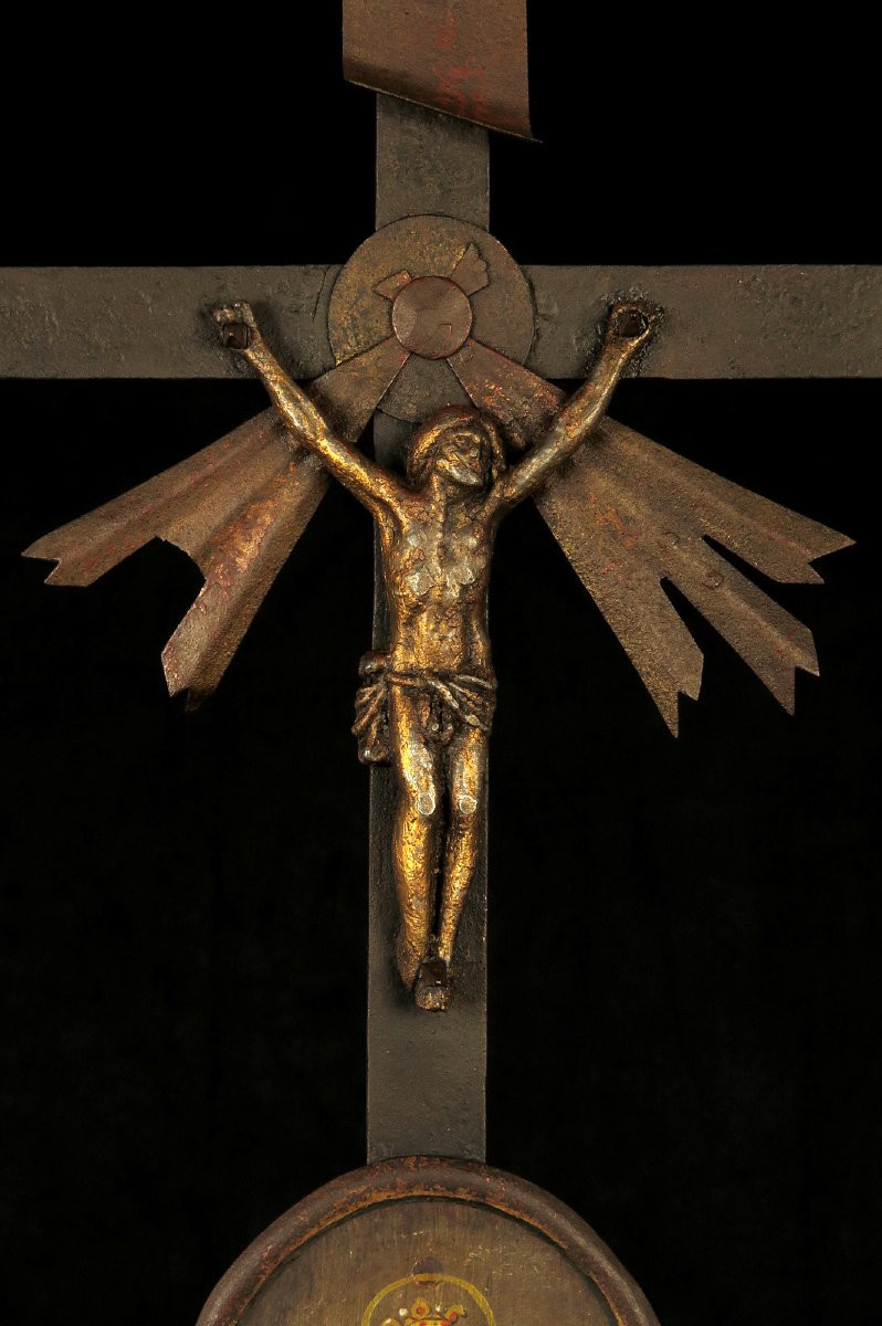 Ancienne croix d'autel en fer forgé, art populaire vers 1780 / Medaillon peinture Sainte-photo-3