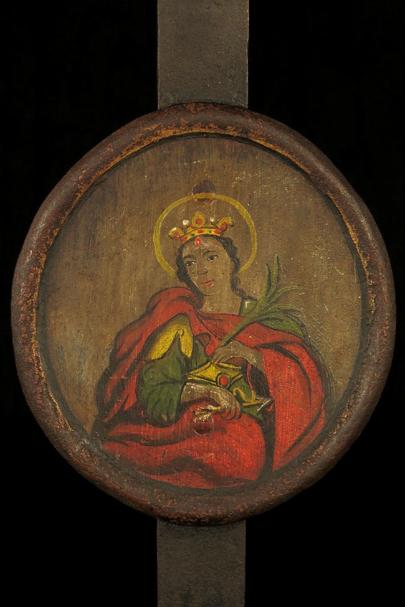 Ancienne croix d'autel en fer forgé, art populaire vers 1780 / Medaillon peinture Sainte-photo-1