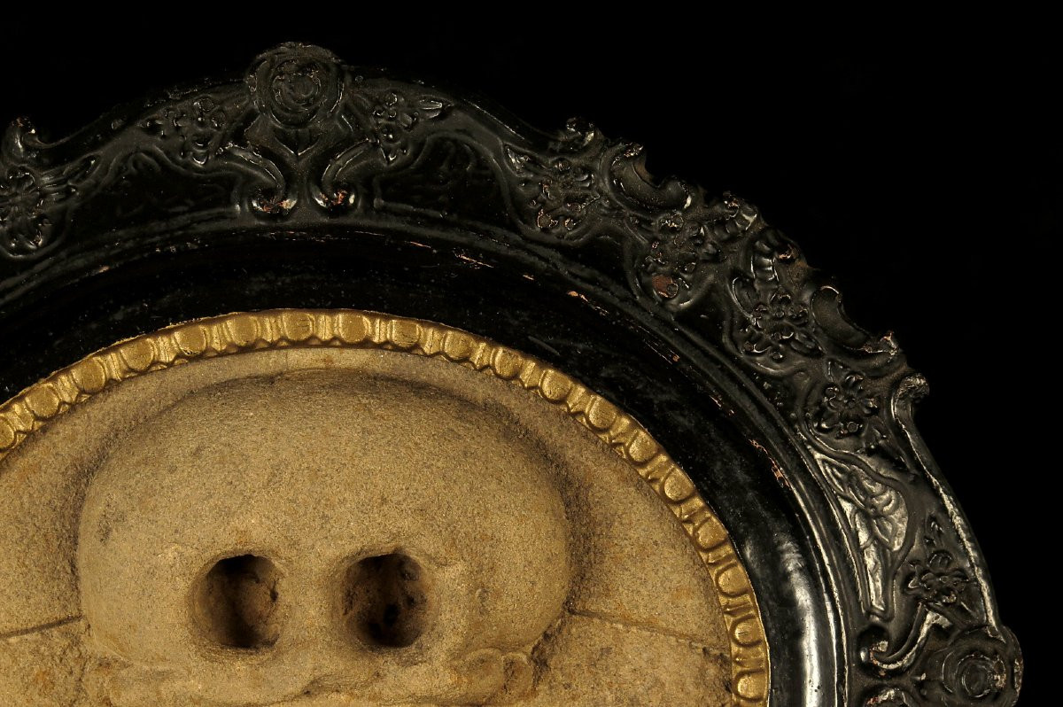 Rare Sandstone Sculpture, Memento Mori Circa 1750 / Skull Funerary Art Cabinet Of Curiosities-photo-1