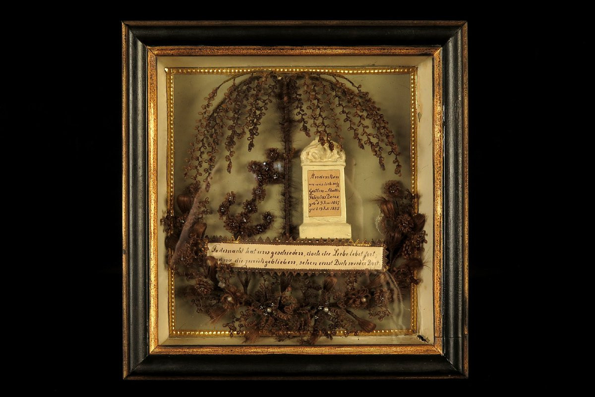 Set Of Two Antique Hair Frames, Funerary Keepsakes Circa 1880 / Cabinet Of Curiosities-photo-2