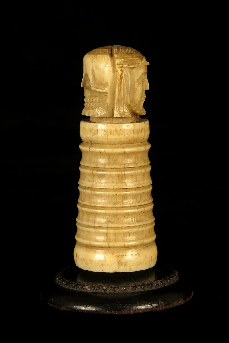 Ancienne Vanité, Memento Mori en Ivoire / Crane Christ Cabinet Curiosités-photo-3