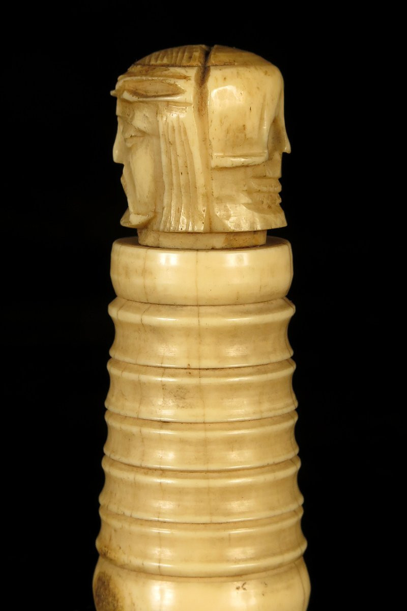 Ancienne Vanité, Memento Mori en Ivoire / Crane Christ Cabinet Curiosités-photo-4