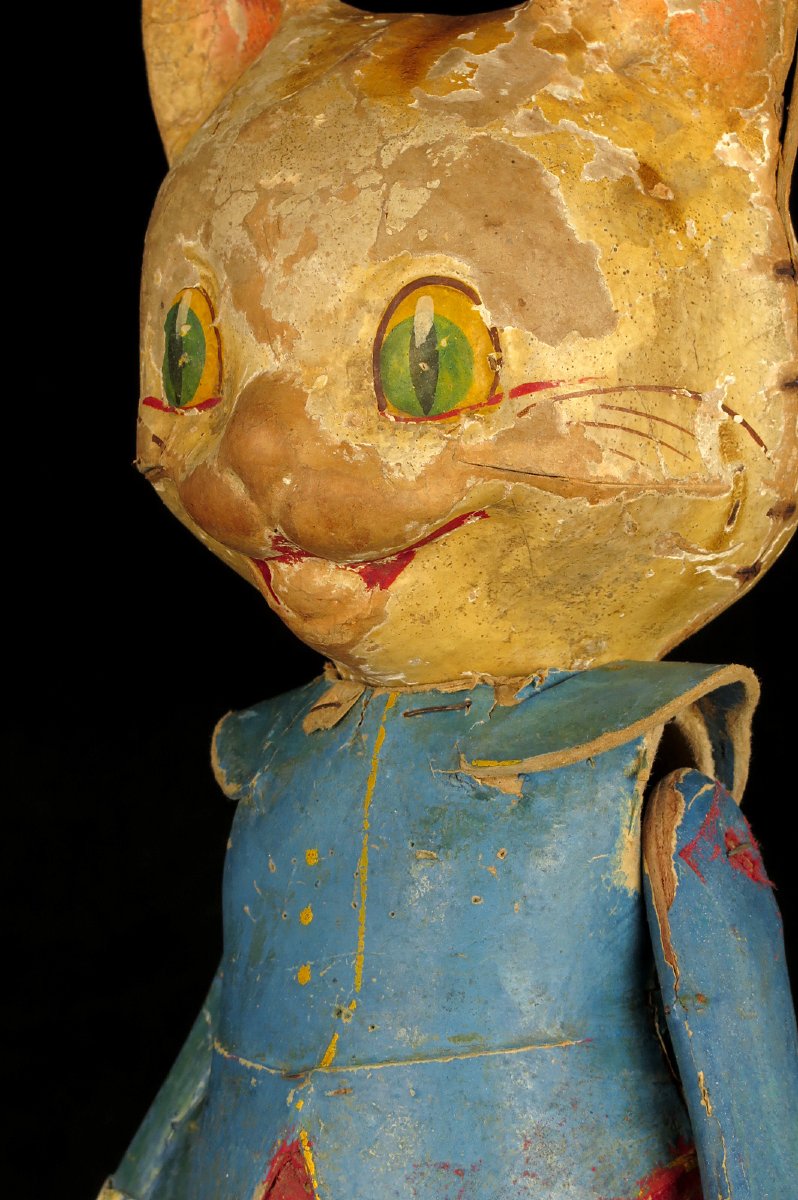 An Old Boiled-paperboard Toy, Puss In Boots, Circa 1920.-photo-1