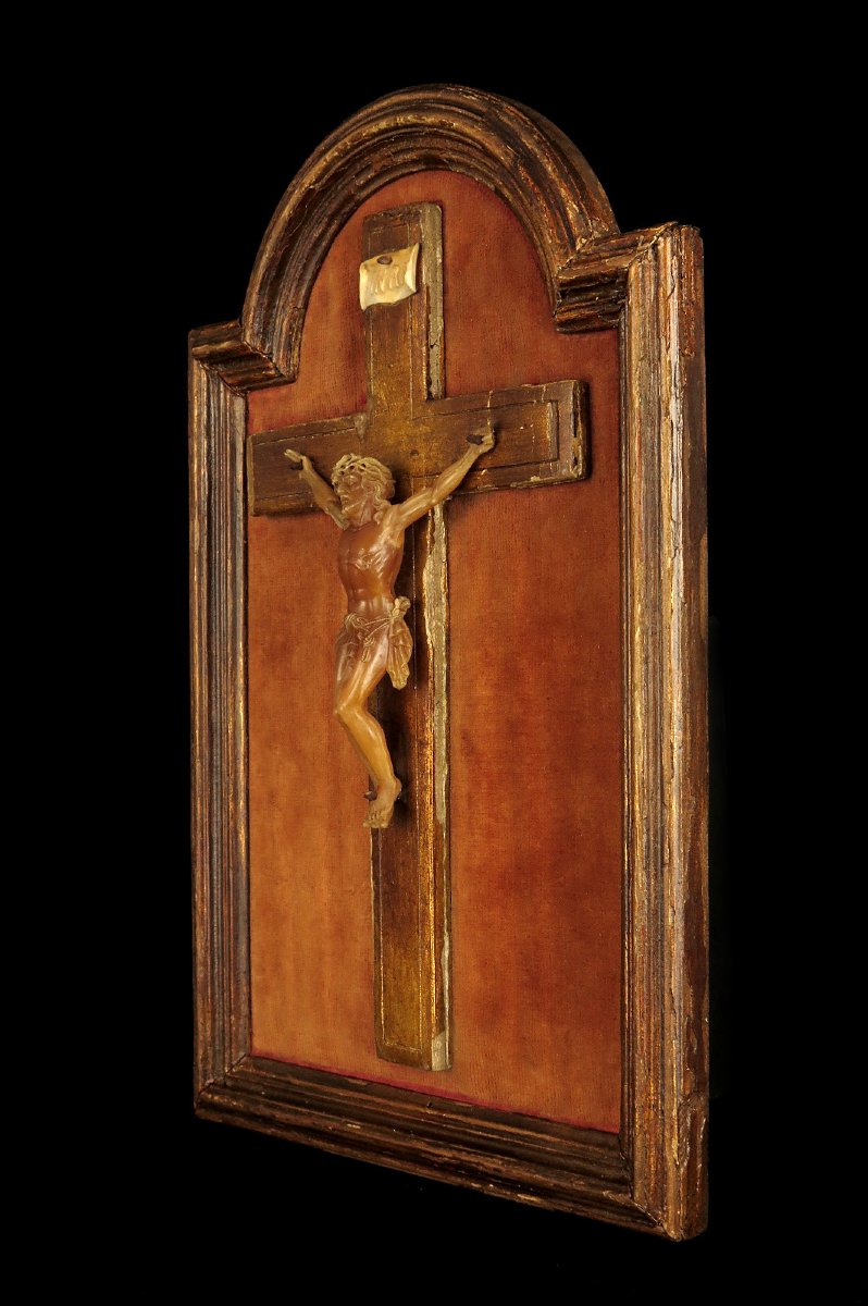 Antique Painting Of Christ On The Cross In Wax, Circa 1850.-photo-2