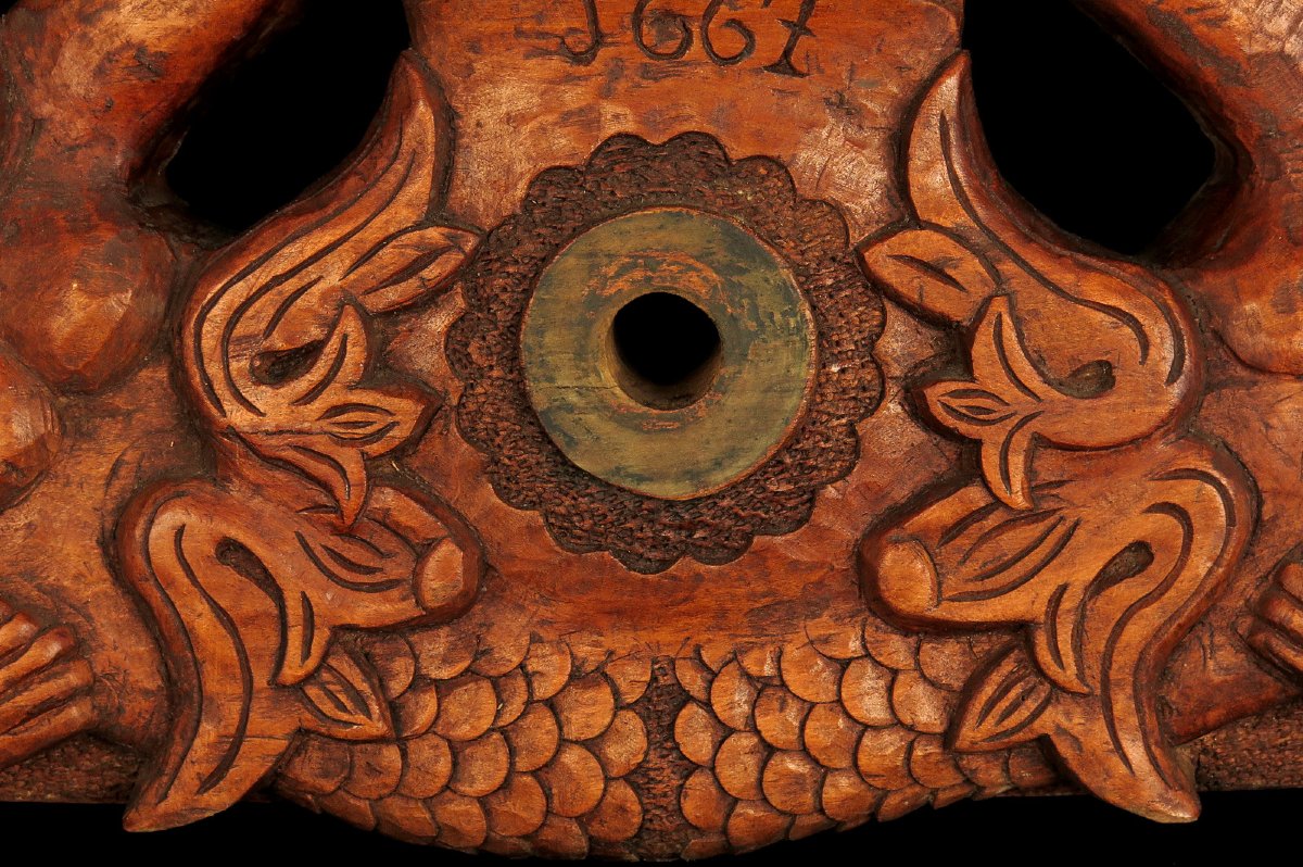 Ancien verrou de fut, clefs de tonneau / Art populaire Alsacien réalisé dans du chêne sculpté-photo-2