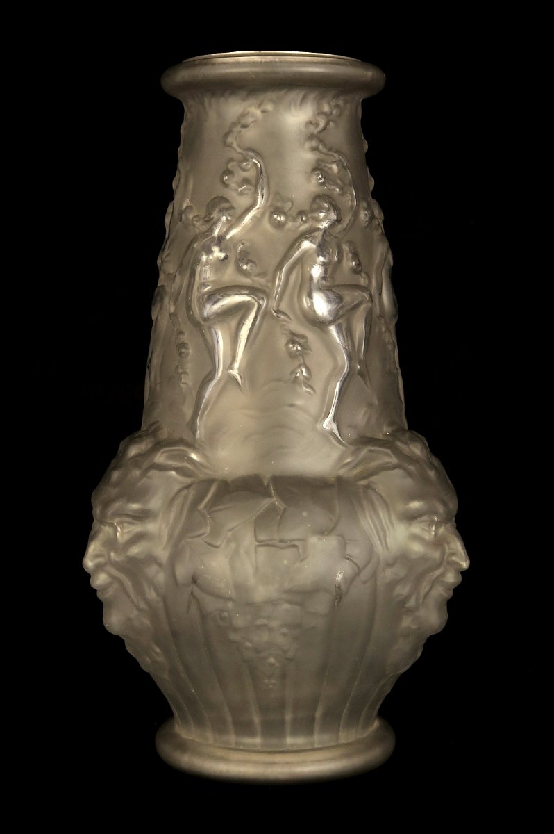Ancien vase en verre pressé, vers 1920 / Verrerie Art Deco Espaivet à Paris Satyre Curieux-photo-3