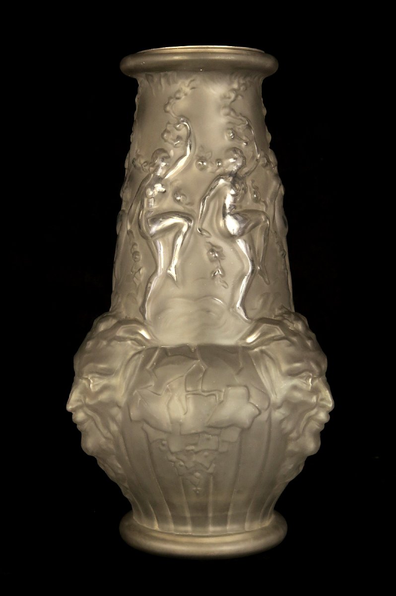 Ancien vase en verre pressé, vers 1920 / Verrerie Art Deco Espaivet à Paris Satyre Curieux-photo-3