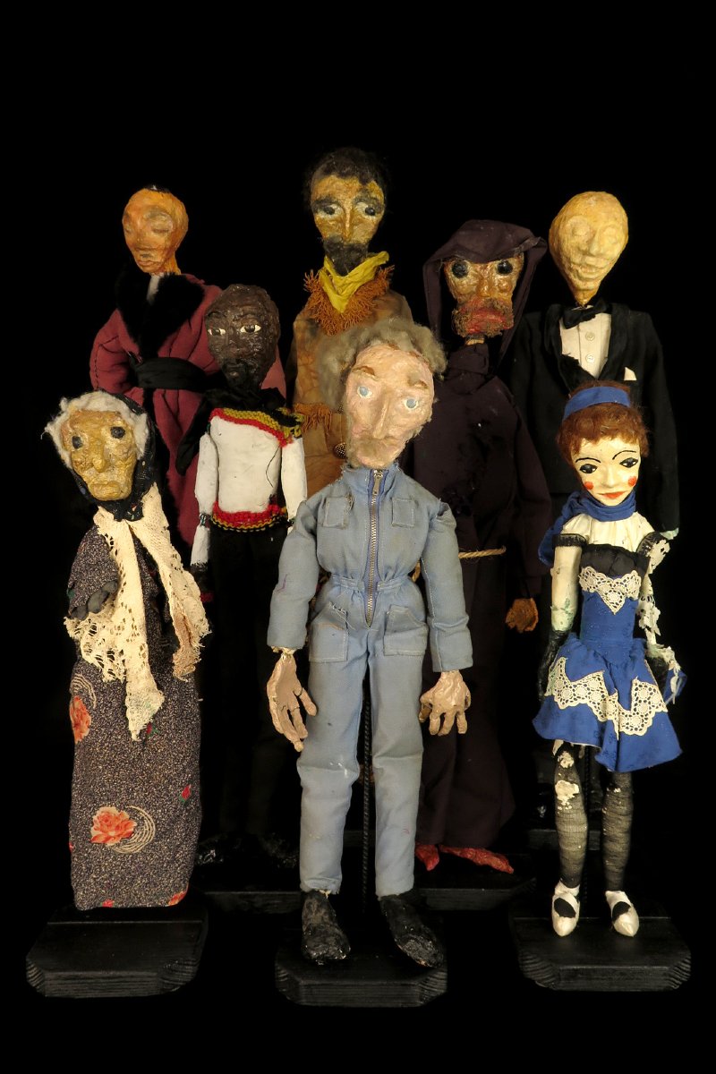 Ancien lot de marionnettes en papier mâché, vers 1940 / Art Populaire