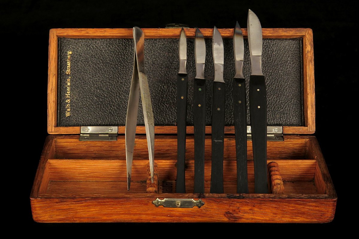 Ancien petit coffret de chirurgie par Walb et Heerlein, vers 1880 / Materiel medical-photo-4