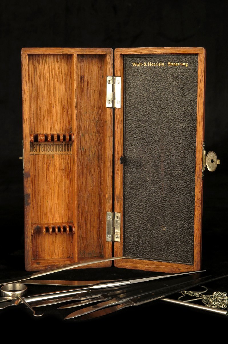 Ancien petit coffret de chirurgie par Walb et Heerlein, vers 1880 / Materiel medical-photo-4