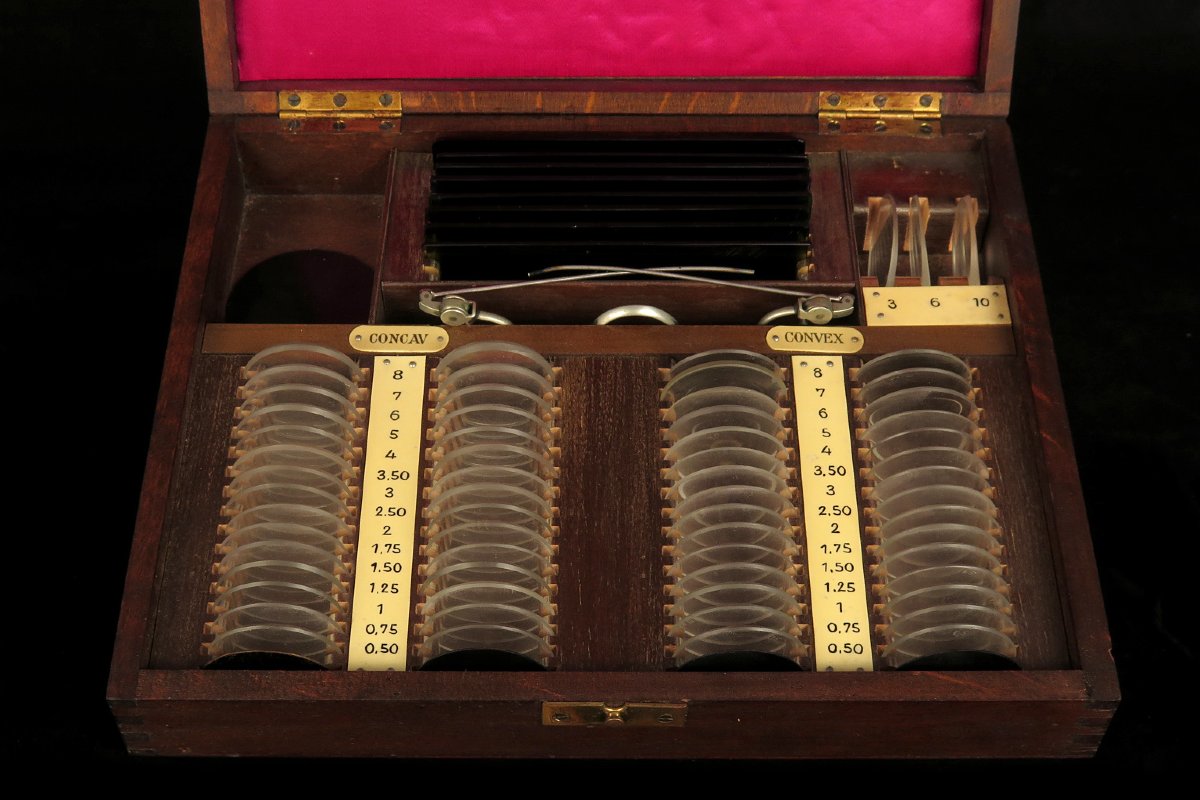 Antique Ophthalmologist's Case, Circa 1920 / Opticians, Instruments, And Curiosities-photo-2