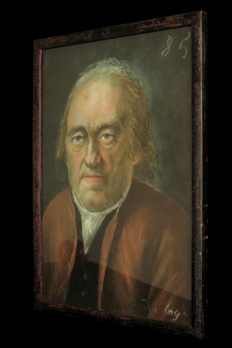 Ancien portrait au fusain d'un notable, vers 1800.-photo-3