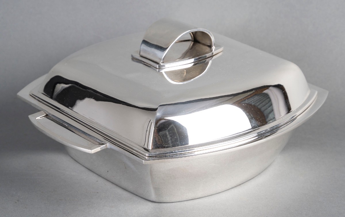 Christofle - Soupiere Moderniste . En Argent Massif Art Deco