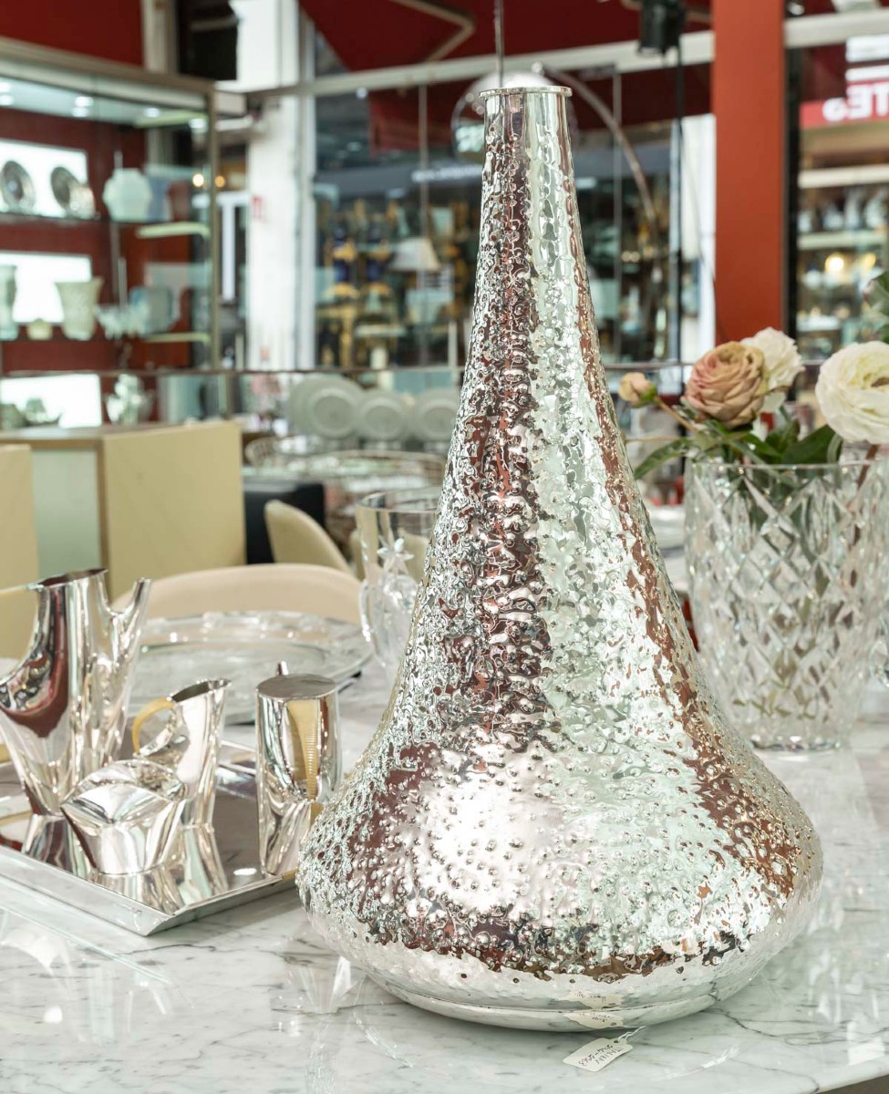 R. Valle – Large 20th Century Solid Silver Vase – Northern Italy