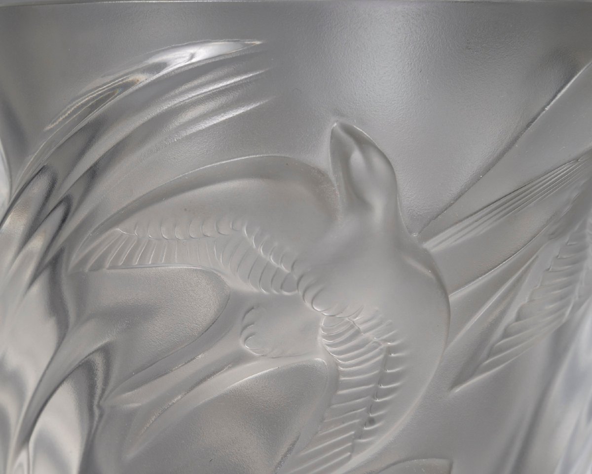 LALIQUE - Vase "Martinets", vers 1980–2000-photo-3