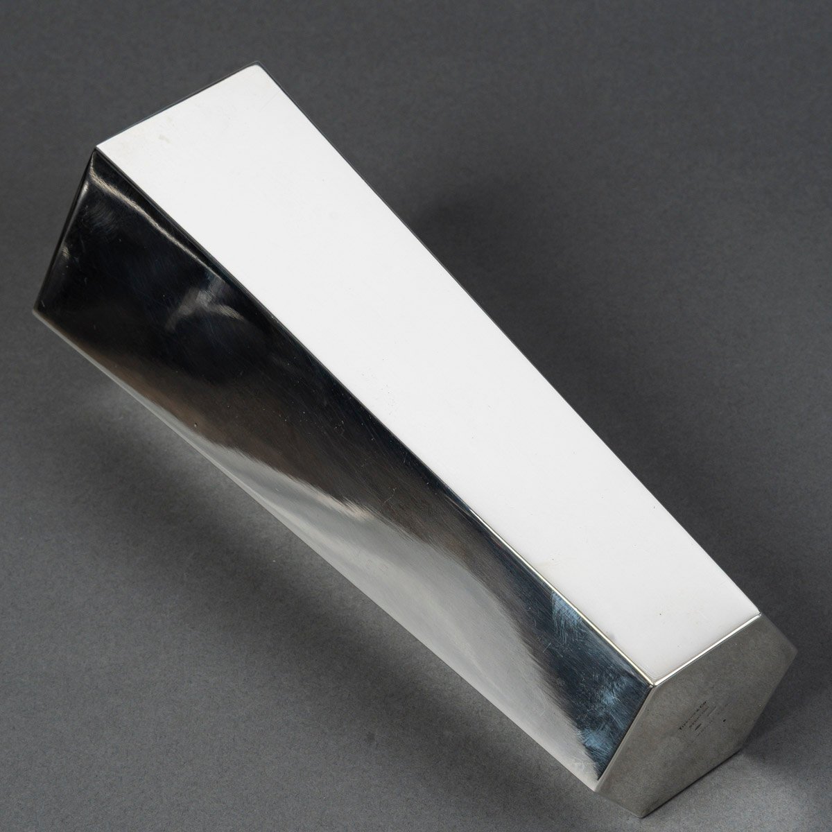 Tiffany & Co - 20th Century Modernist Silver Vase With Cut Sides-photo-3