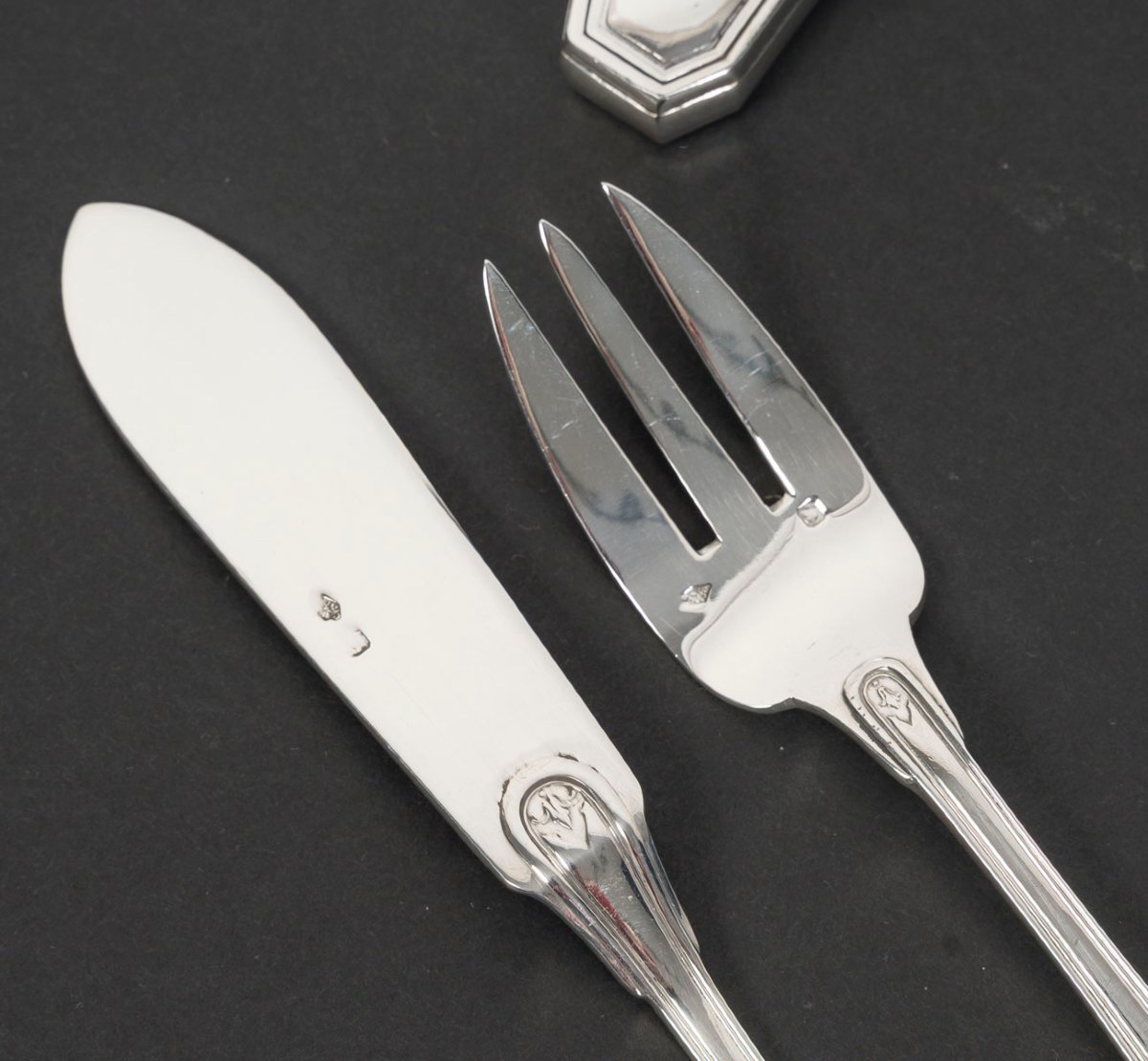 JEAN TETARD – C. CHRISTOFLE MENAGERE de 144 PIECES EN ARGENT MASSIF MODELE AUBUSSON Epoque 1930-photo-5