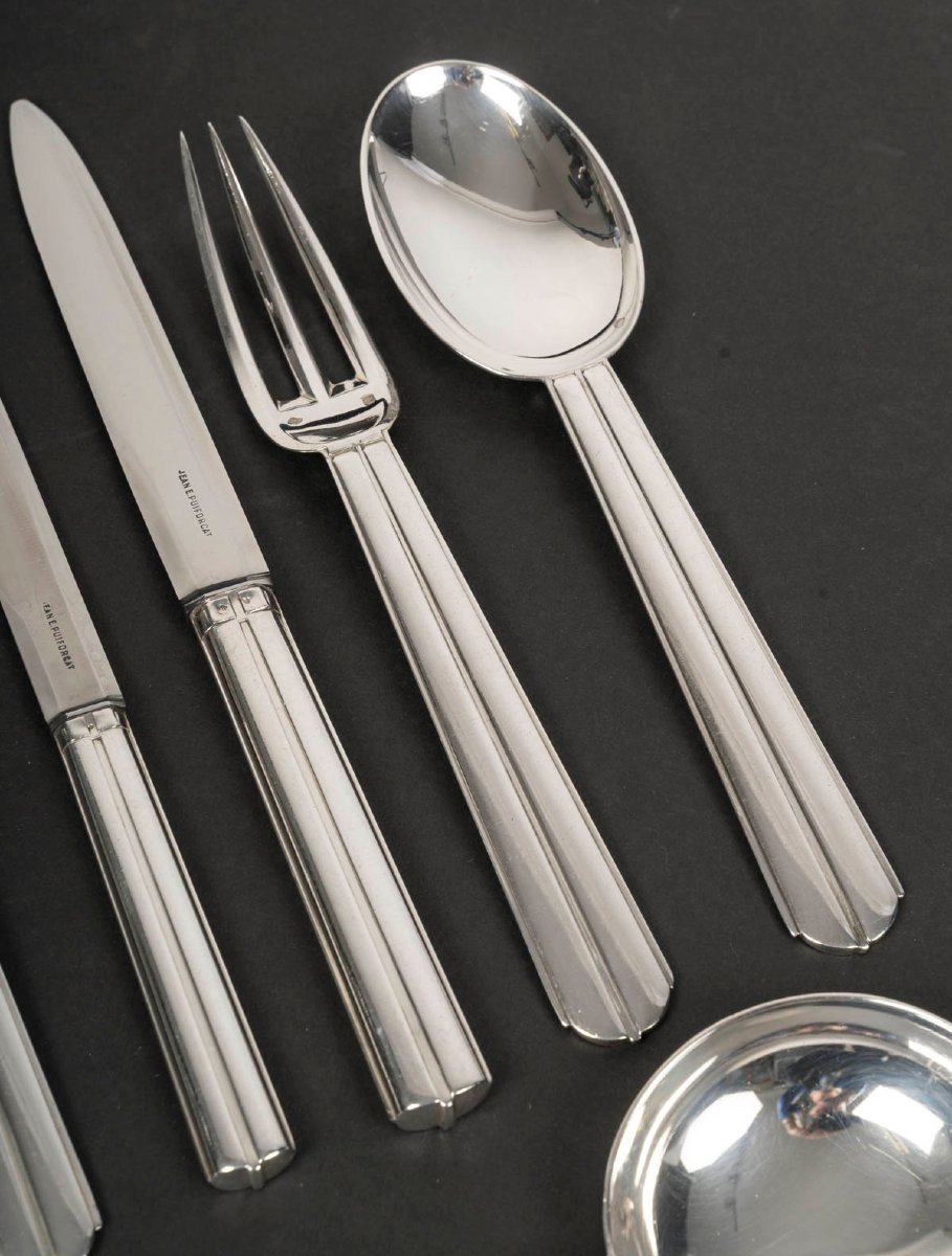 JEAN E. PUIFORCAT – Menagère en argent massif 145 pièces Modèle « BIARRITZ » CIRCA 1930-photo-4