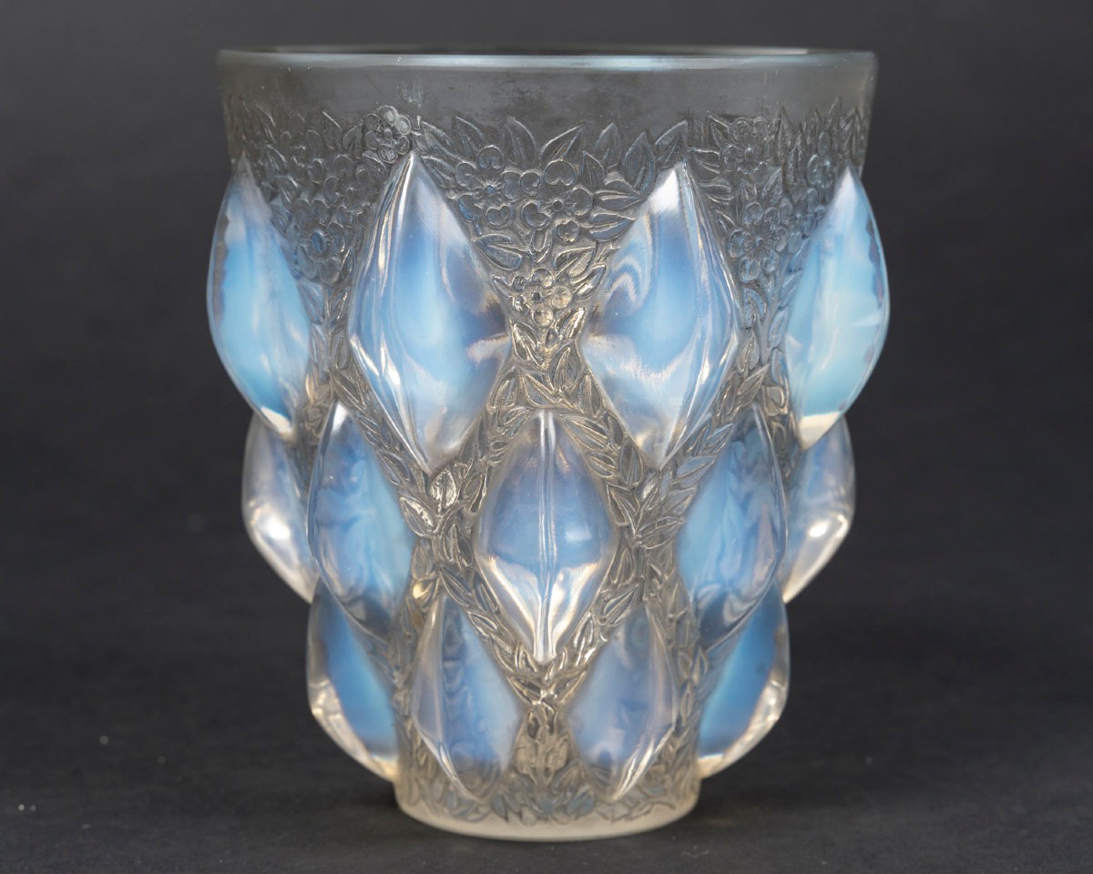 R. LALIQUE – Vase RAMPILLON  dit CABOCHONS et FLEURETTES 1927