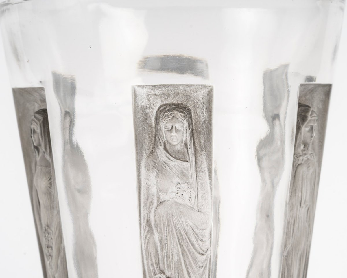 René LALIQUE - Vase “Gobelet six figurines” modèle créé en 1912-photo-2