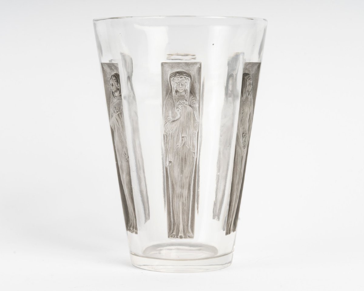 René LALIQUE - Vase “Gobelet six figurines” modèle créé en 1912-photo-1