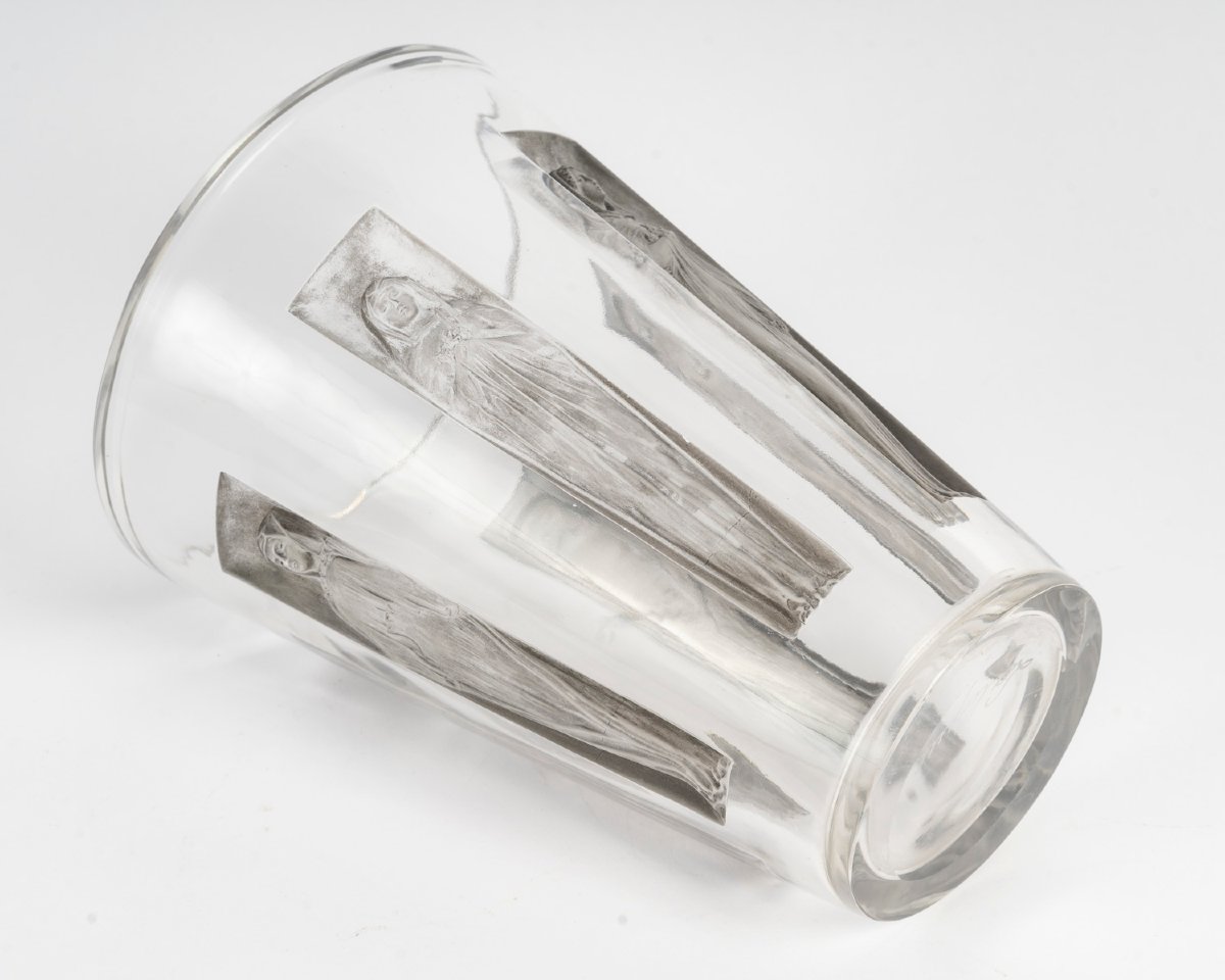 René LALIQUE - Vase “Gobelet six figurines” modèle créé en 1912-photo-8