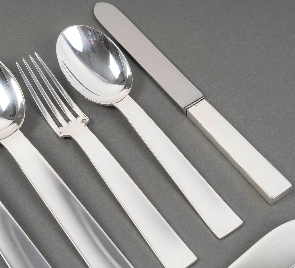 Jean Tetard - 132-piece Solid Silver Flatware Set Epoque Art Deco-photo-1