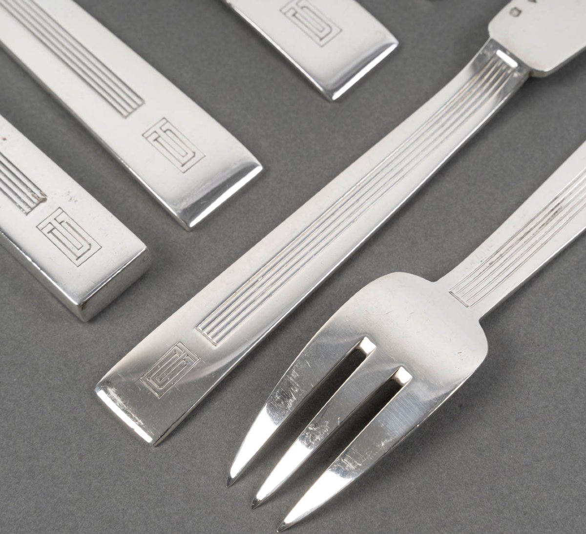 Jean Tetard - 132-piece Solid Silver Flatware Set Epoque Art Deco-photo-2