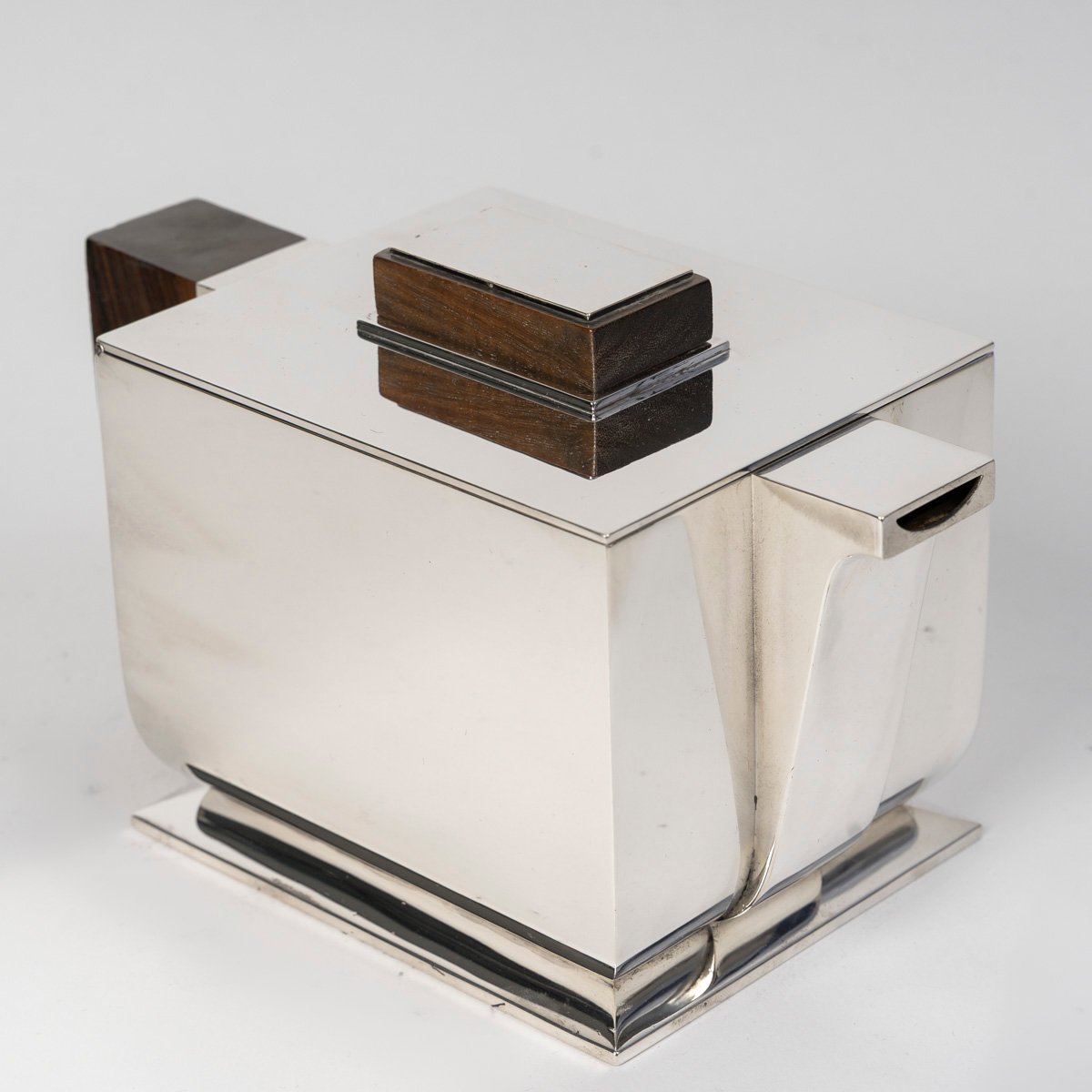 TETARD  FRERES - Service à thé et café Art déco en argent, modèle cubiste Circa 1925/1930-photo-4