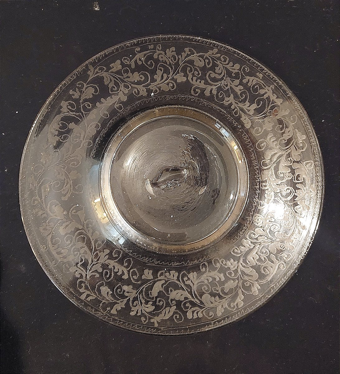 Pair Of 18th Century Glass Plates-photo-1
