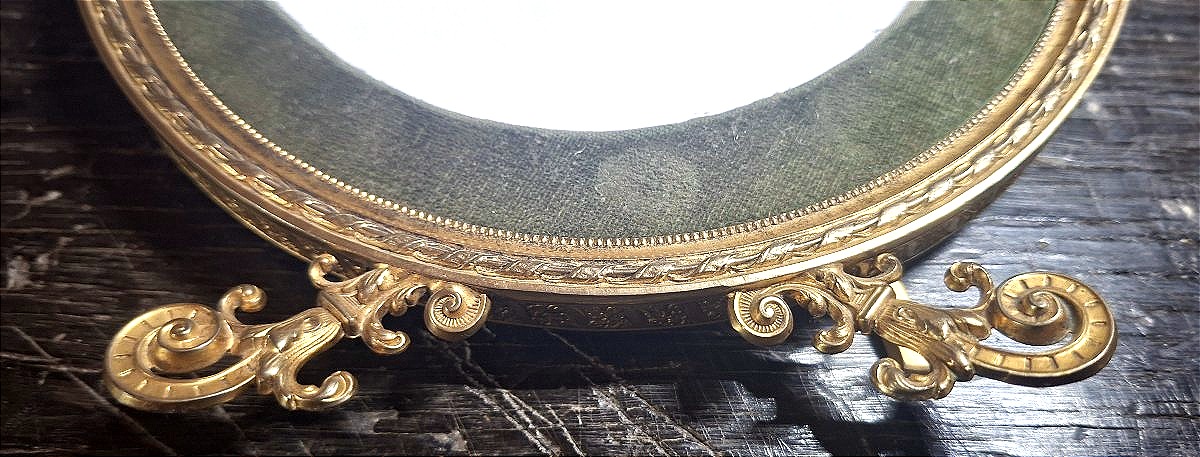 Gold-plated Metal Picture Frame-photo-1