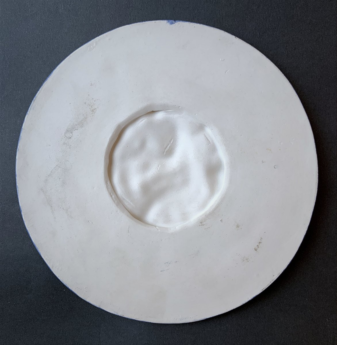 Biscuit / Porcelain Medallion Depicting Venus And Her Finery - 20th Century-photo-3