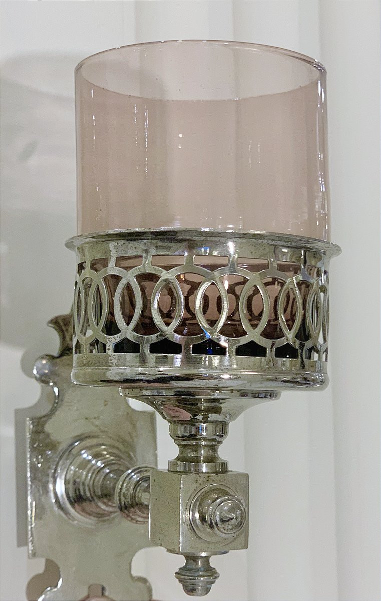 Accéssoires de Salle de bain, bronze nickelé brillant et verre coloris aubergine - 19e Siècle -photo-2