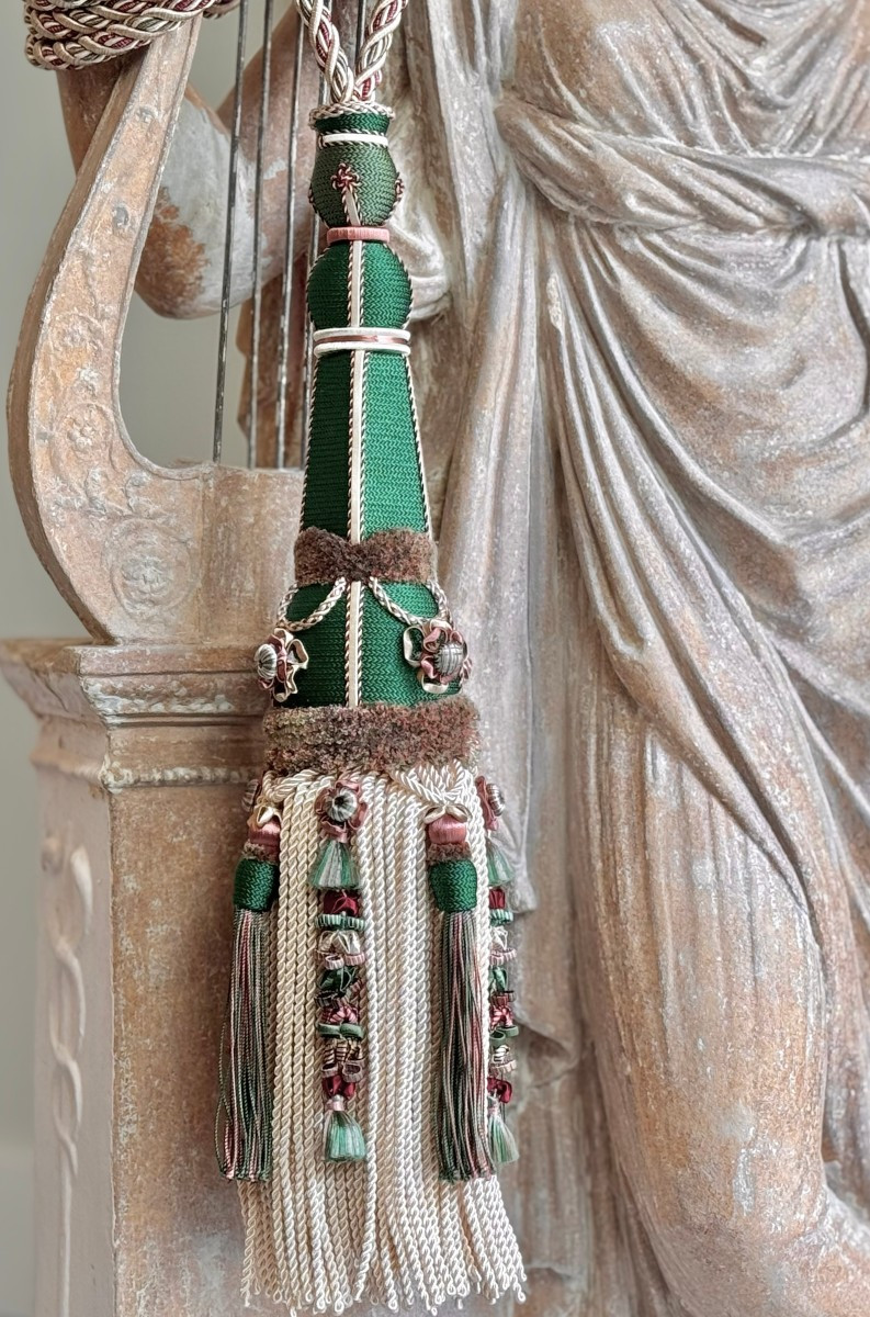 Pair Of Double Tiebacks, Medium Model - Malachite Green Color (21st Century)