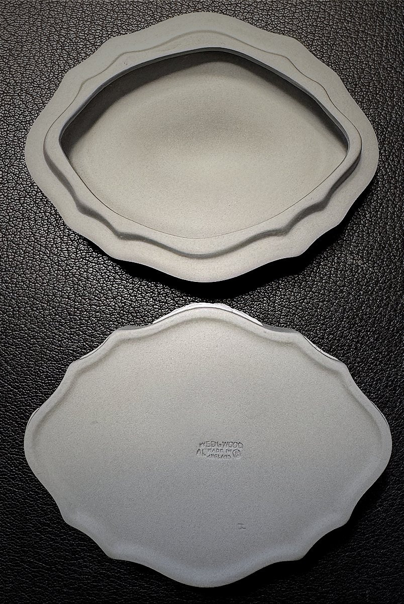 Dior White And Gray Biscuit Decorative Box - 20th Century-photo-1