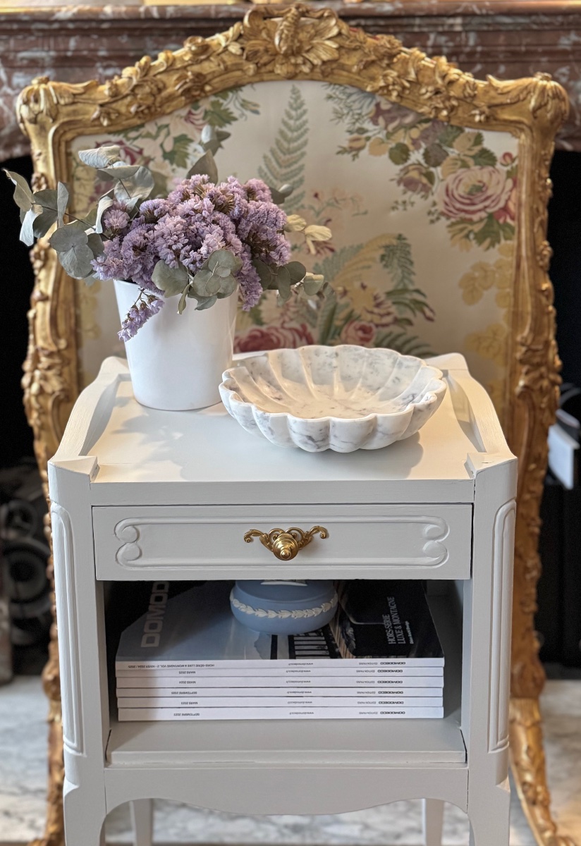 Paire de chevets de style régence, Louis XV