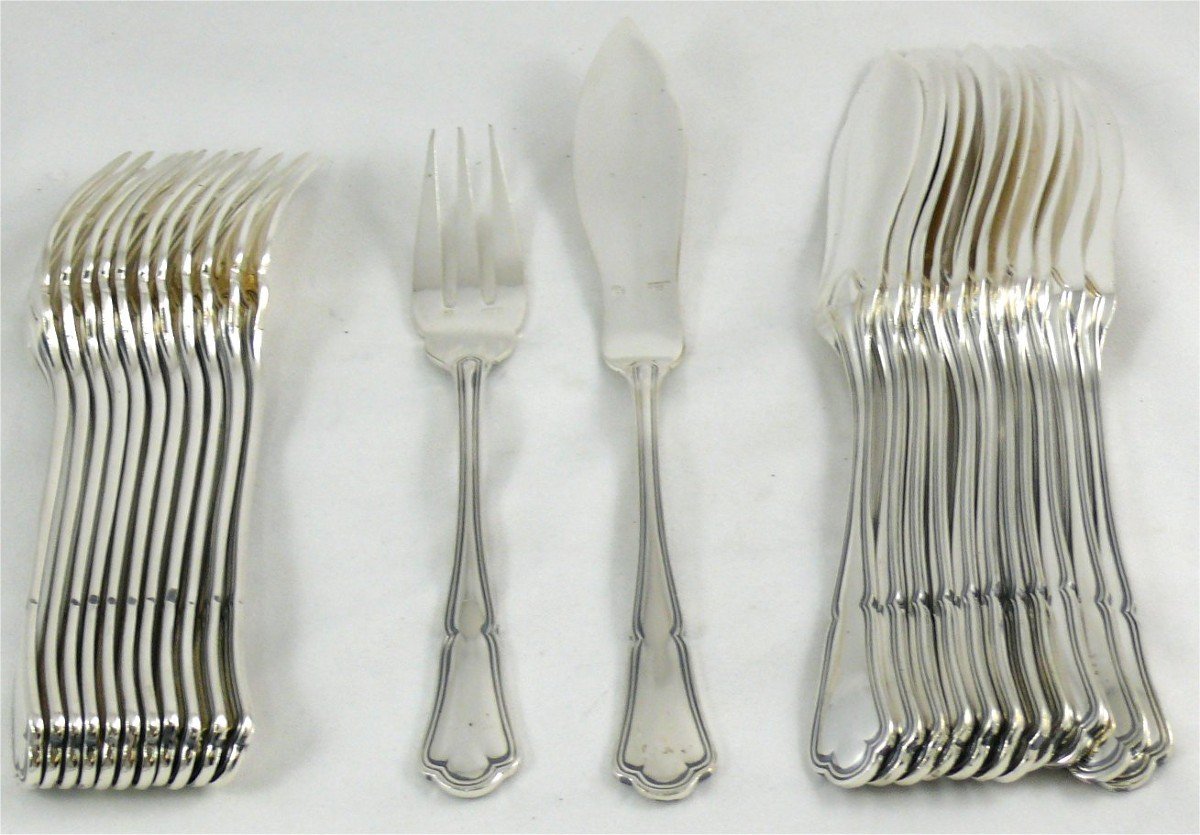 Ercuis Model Victoria/contours, 12 Fish Cutlery, 24 Pieces, Silver Metal.
