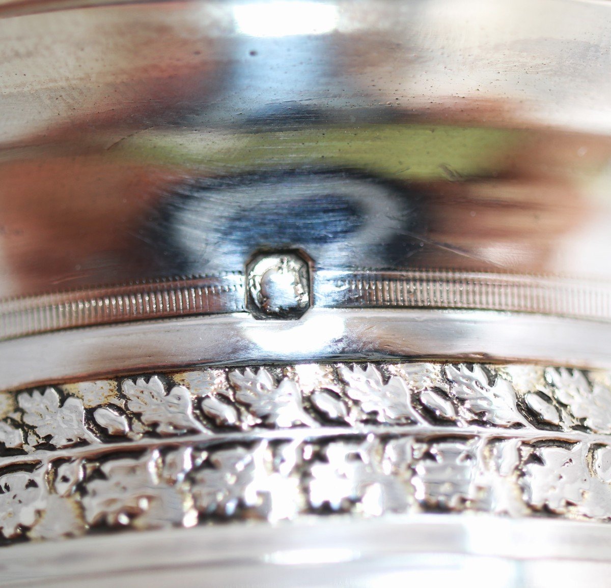 Boin-taburet, Louis XVI Style Solid Silver Vase, Excellent Condition.-photo-5