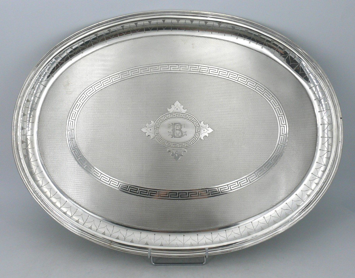Plateau Ovale Guilloché En Argent Massif Minerve, Napoléon III, 64,5 X 41,5 Cm, 1,8 Kg.