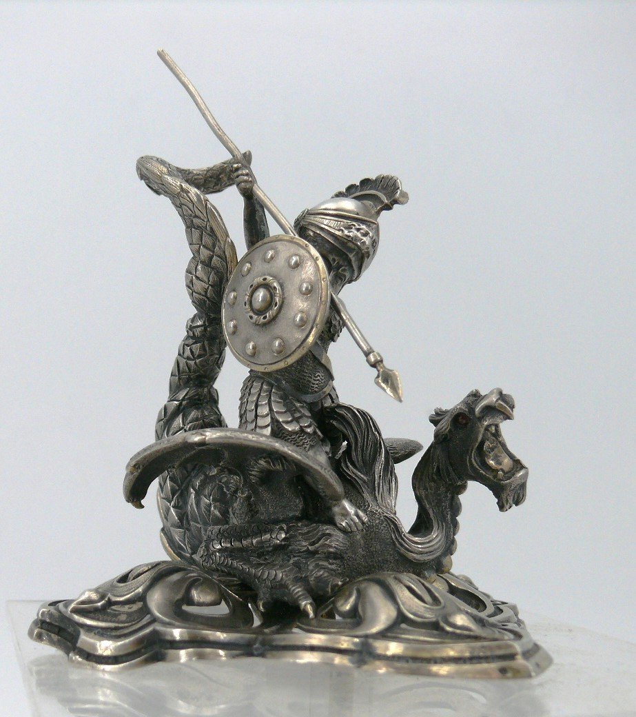 Très Belle Figurine En Argent Massif, Saint Georges Terrassant Le Dragon, Très Bon état.