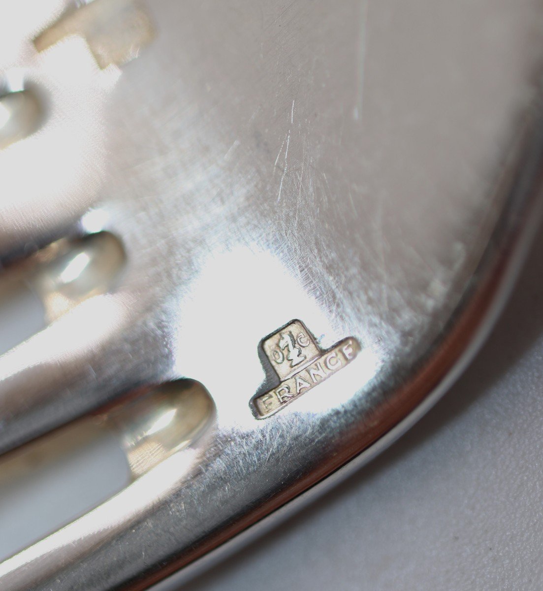 Christofle Modèle Malmaison, Ménagère De 63 Pièces, Couteaux, Métal Argenté, Excellent état.-photo-6