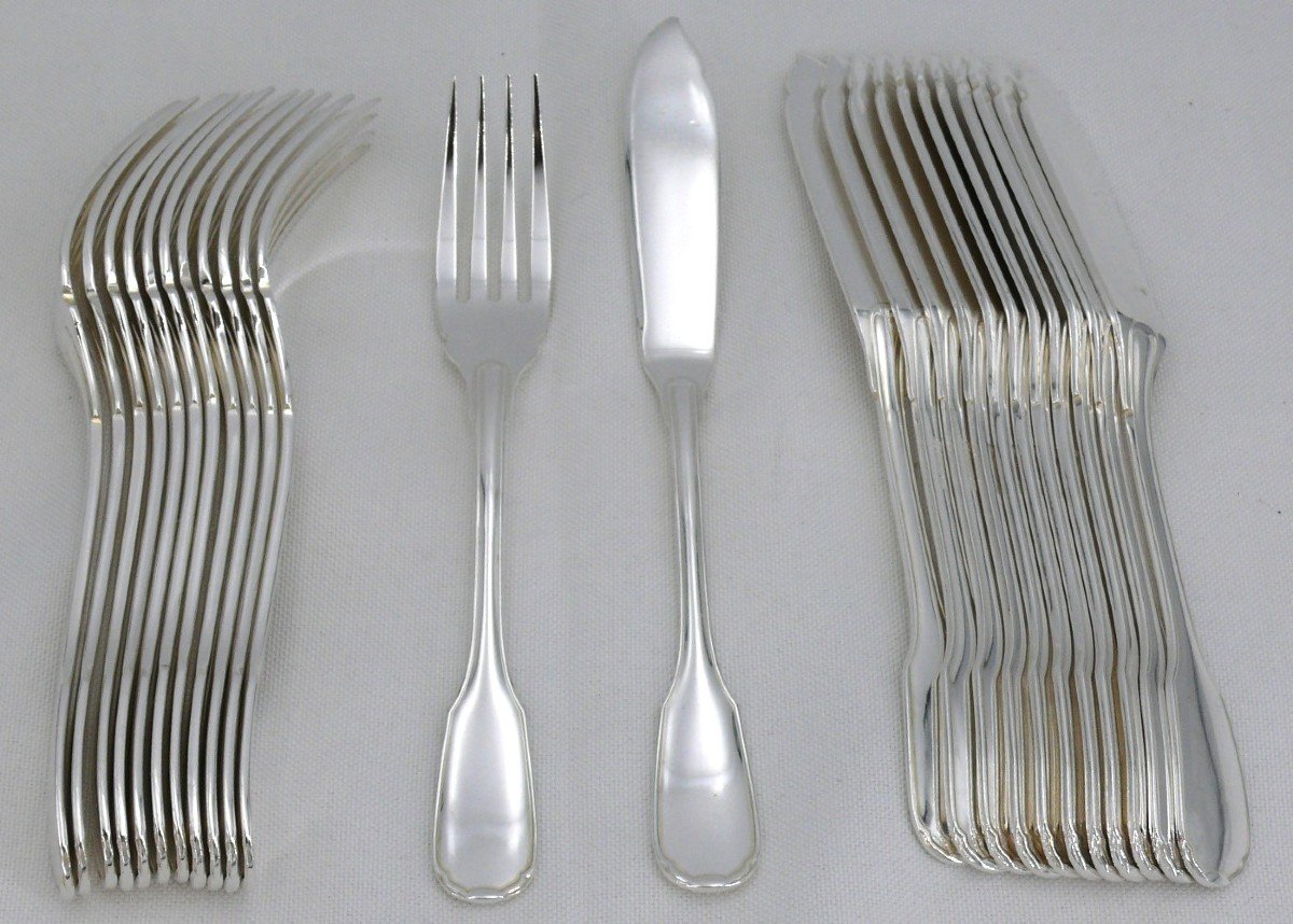 Christofle Versailles Model, 12 Fish Cutlery, 24 Pieces, Silver Metal, Excellent Condition.