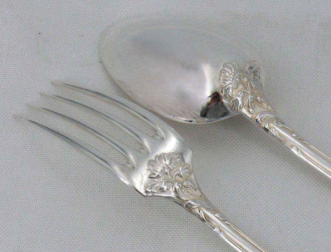 Christofle Modèle Chrysanthème, 12 Couverts De Table + 1 Louche, 25 Pièces, Métal Argenté.-photo-2