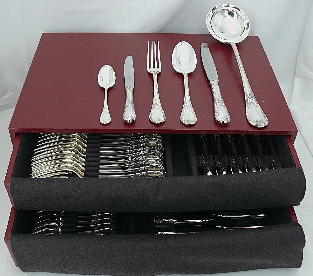 Christofle Marly Model, 61-piece Silver-plated Cutlery Set, In Excellent Condition.