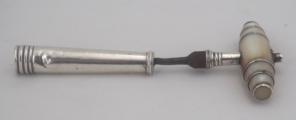 Silver And Mother-of-pearl Corkscrew, 18th Century.-photo-1